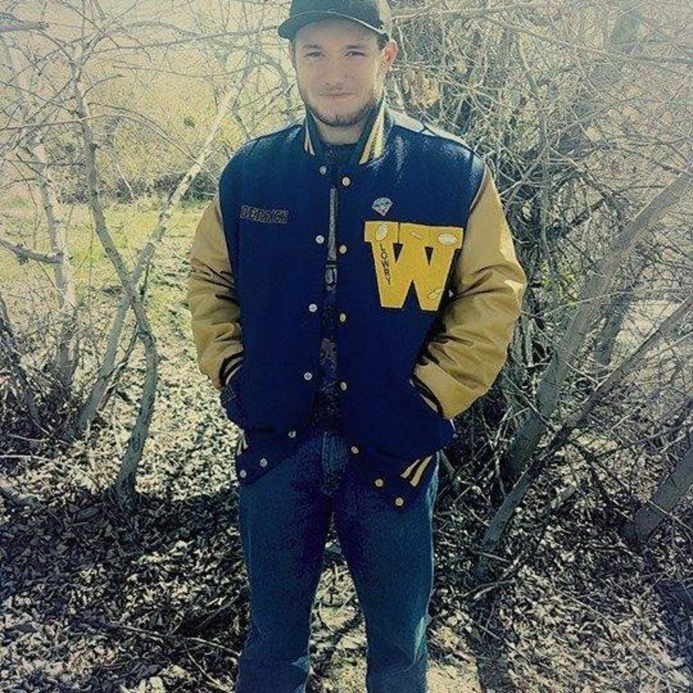 Meet your Posher, Derrick